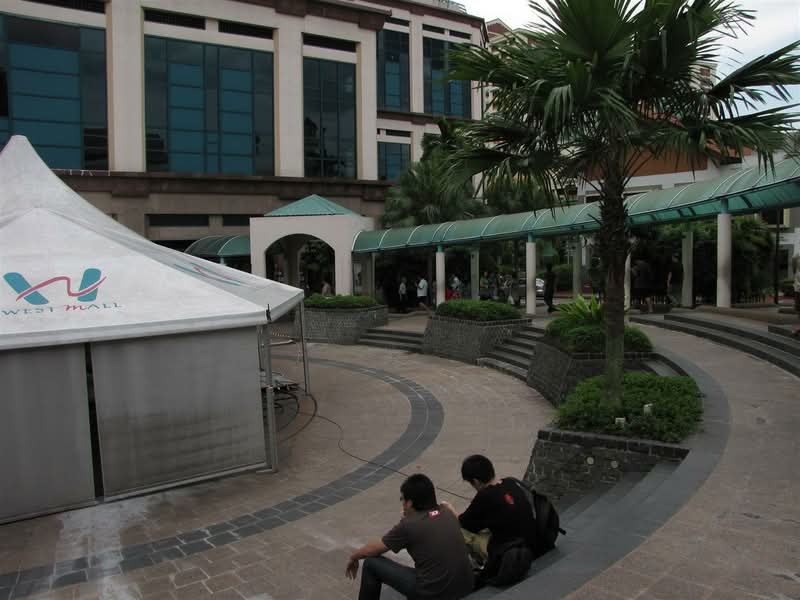 West Mall, 1 Bukit Batok Central Link, 200 sqft, Mall Shop For Rent, by Wong Wai Quen 黄伟权, 500181259 - CommercialGuru.com.sg