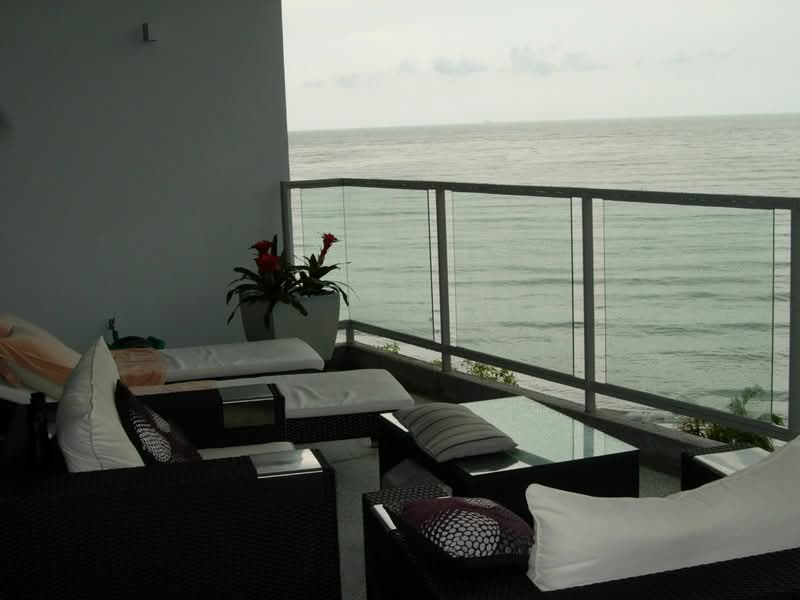 Infinity Beachfront Condominium - iProperty.com.my