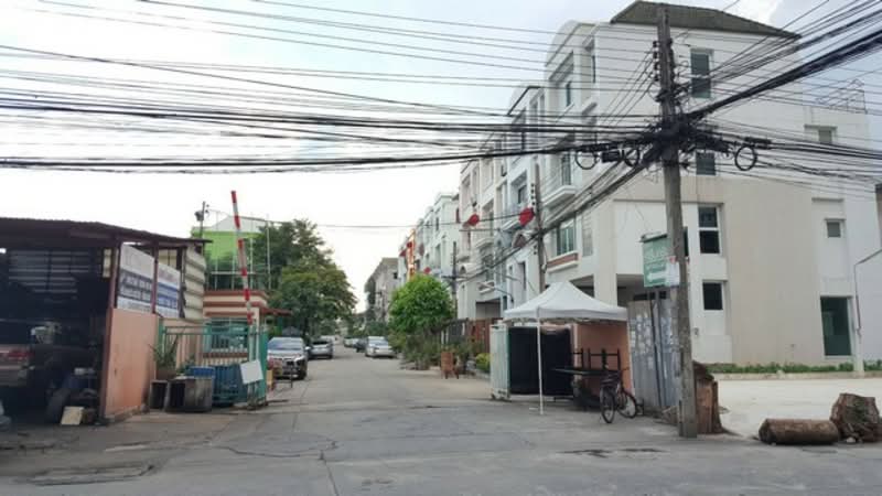 Srinakarin Grand Home, Bangkok, Supaphong Road 1 Yeak 3, Nong Bon, Prawet, Bangkok, 3 Bedrooms, 260 sqm, Townhouse For Rent, by เทวา อสังหาฯ, 500141873 - DDproperty.com
