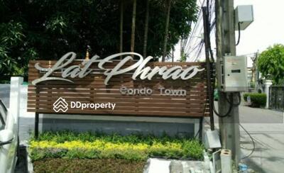 - Ladprao Condo Town