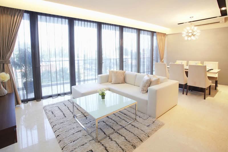 8 Raja - Price, Reviews & Availability (2026)