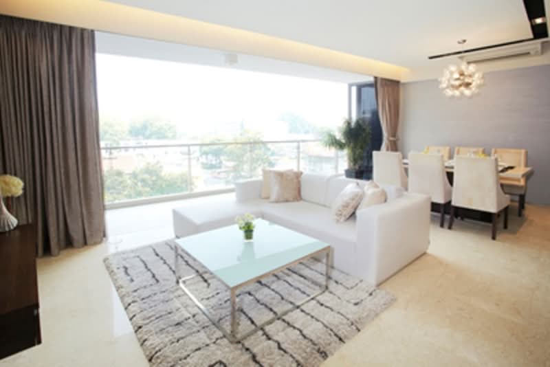 8 Raja - Price, Reviews & Availability (2026)