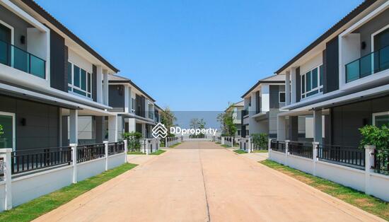 For Sale - Centro Prachauthit 90, Samut Prakan