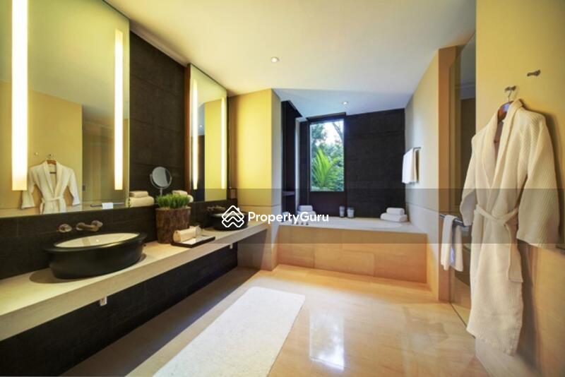 3 Bedroom Suite Master Bathroom