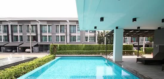 Baan Klang Muang Ngamwongwan