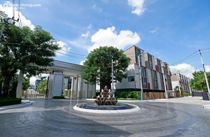 Baan Klang Muang Classe Sukhumvit 77