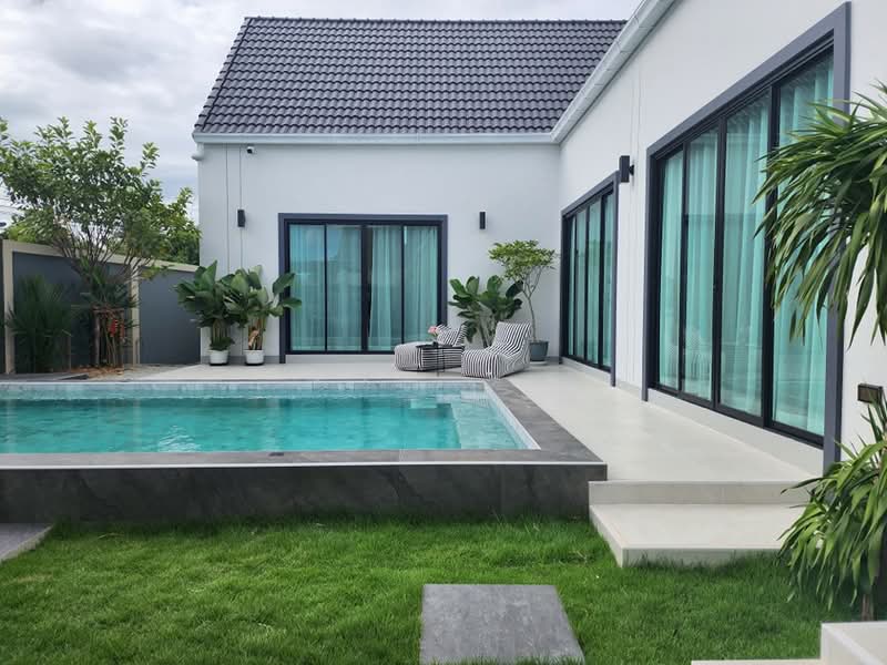 Living 21 at Mabprachan, Chon Buri (Pattaya), Bang Lamung, Bang Lamung (Pattaya), Chon Buri (Pattaya), 4 Bedrooms, 408 sqm, Single Detached House For Rent, by Praveen Peter, 500373724 - DDproperty.com