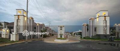 - Thananan Village Rangsit Klong 3