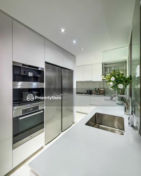4BR Kitche - fully equipped with Miele appliances