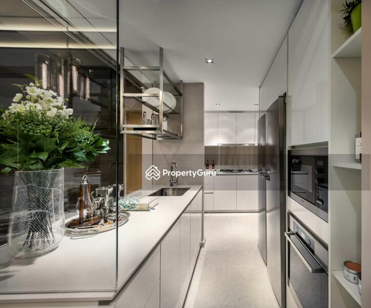 3BR Dry kitchen eqipped with Miele appliances