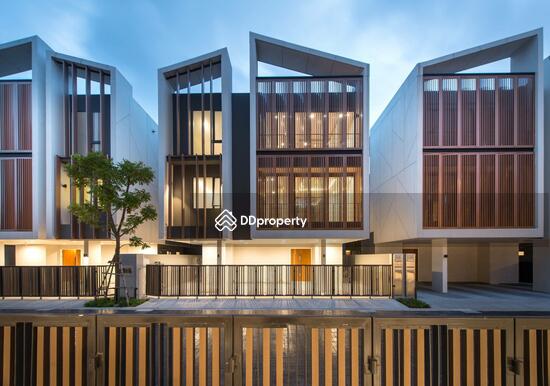 For Sale - Arna Ekkamai, Bangkok