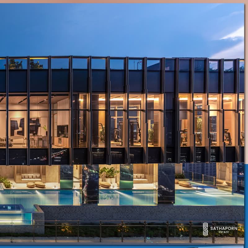 THE CROWN Residences #0