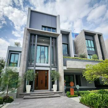 Grand Bangkok Boulevard Yard Bangna : แกรนด์ บางกอก บูเลอวาร์ด ยาร์ด บางนา