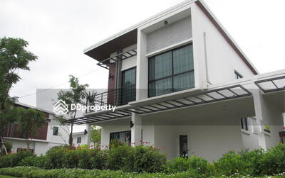 - We 2 On Nut-Rama 9 : วี 2 อ่อนนุช-พระราม 9