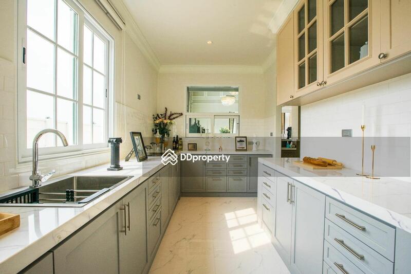 For Sale - The Matias Boromratchachonnani-Thawiwattana, Bangkok