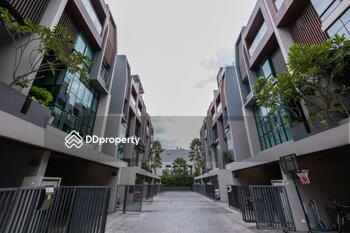 The Park Lane 22 : เดอะ พาร์ค เลน 22