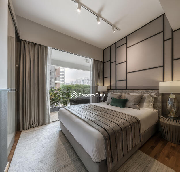 5-Bedroom Deluxe Unit - Master Bedroom