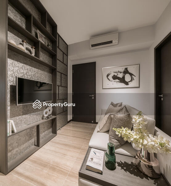 5-Bedroom Deluxe Unit - Family Room