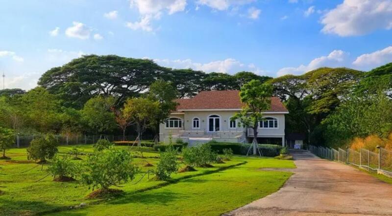 Chateau de l'amour Muak Lek Saraburi : ชาโต เดอ ลามูร์ มวกเหล็ก สระบุรี #0