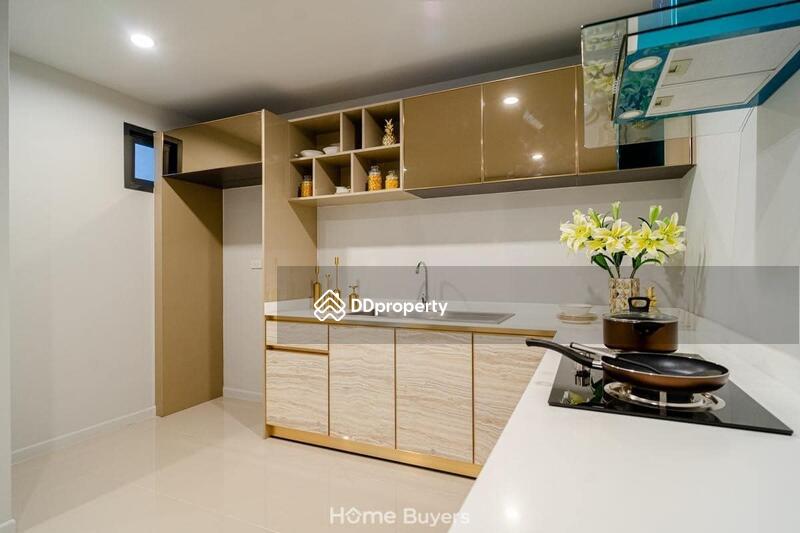For Sale - Living Loft Lamlukka-Khlong 9, Pathum Thani