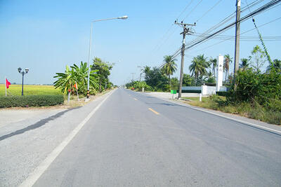- Pruek Saran Lamlukka Khlong 9