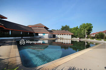 Baan Siwalee Pak Kret : บ้านสีวลี ปากเกร็ด