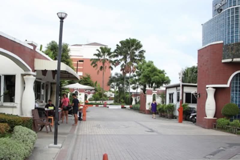 Baan Ravipa Sukhumvit 103