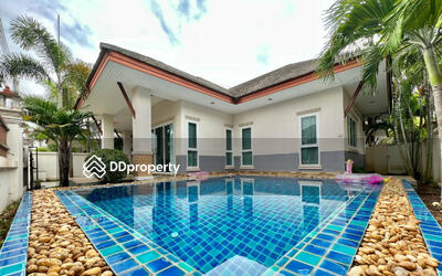 - Baan Dusit Pattaya View