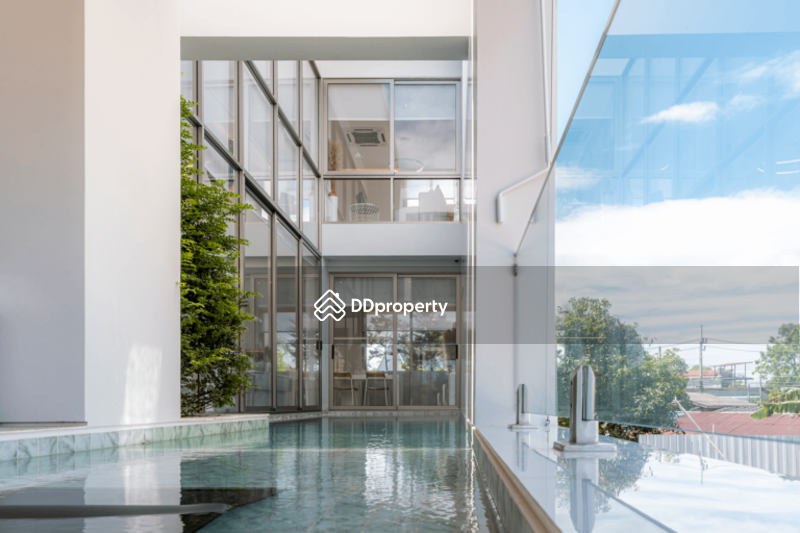 The Residence : เดอะ เรสซิเดนซ์ #0