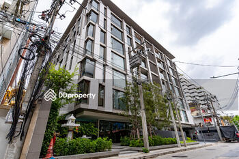 Piya Apartment Sukhumvit 15 : ปิยะ อพาร์ทเม้นท์ สุขุมวิท 15