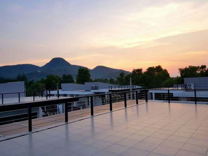 We By SIRIN : วี บาย สิริน