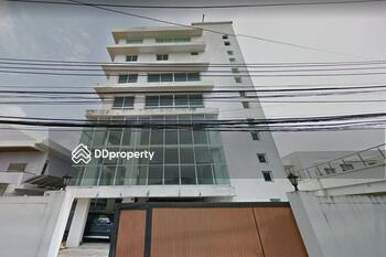 Vanida Apartment Ekkamai : วนิดาอพาร์ทเมนท์