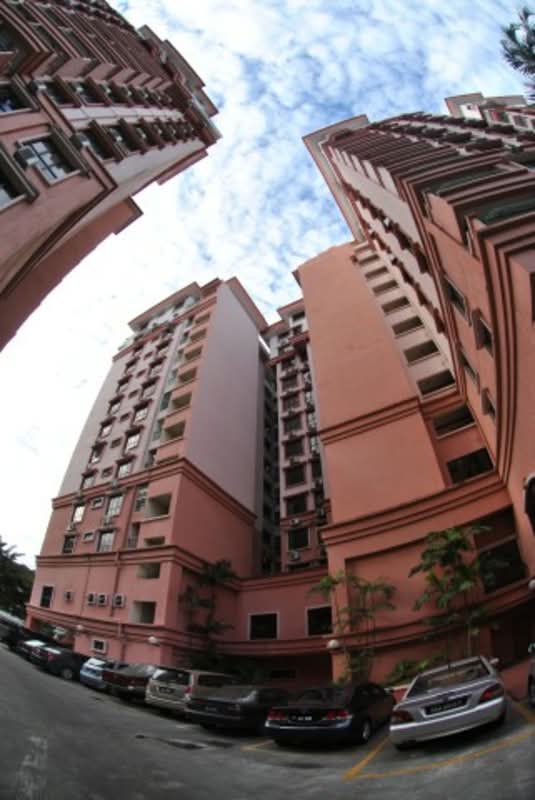 Marina Court Resort Condominium - iProperty.com.my
