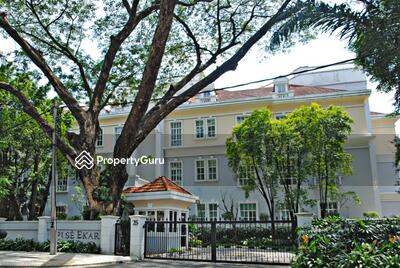 - Sri Se Ekar Condominium