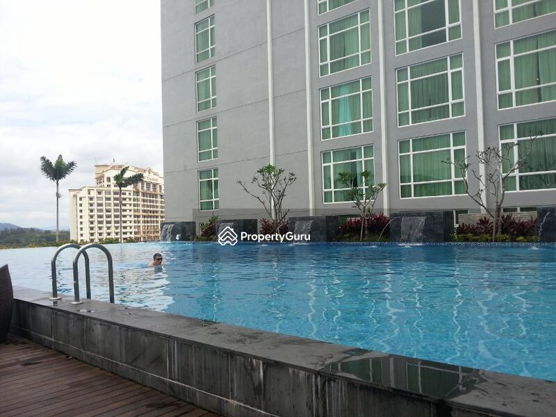 Hatten Square #0
