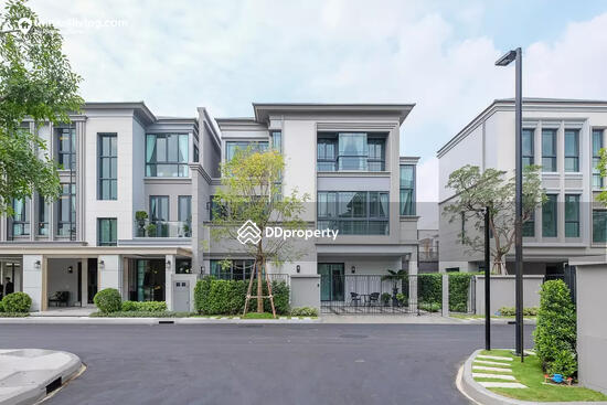 ขาย - Baan Klang Muang Classe Ratchayothin : บ้านกลางเมือง คลาสเซ่ รัชโยธิน, กรุงเทพ