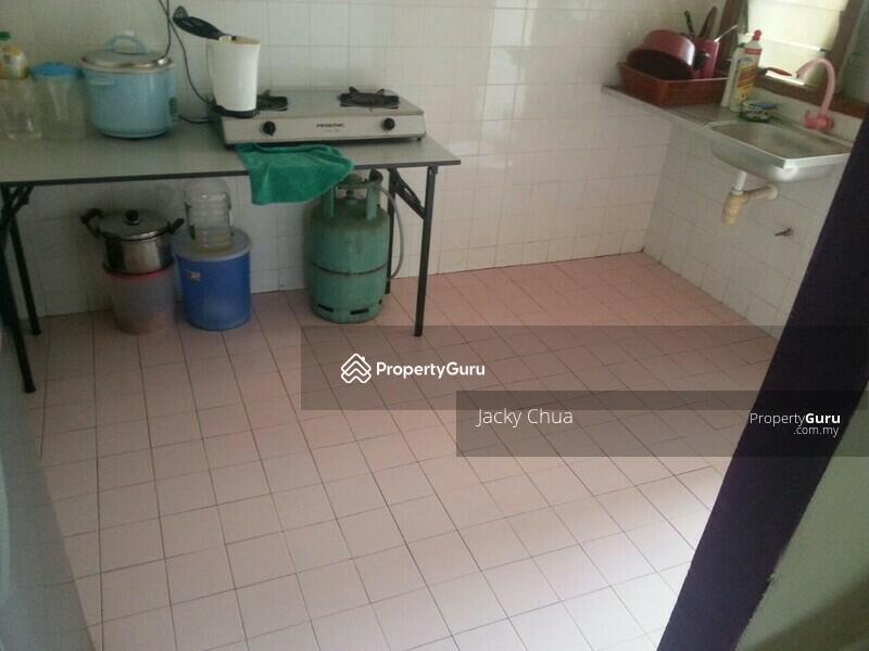 For Rent - Ria 2 Apartment