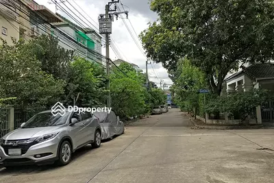  - บ้านเศรณีปาร์ค : Baan Seranee Park