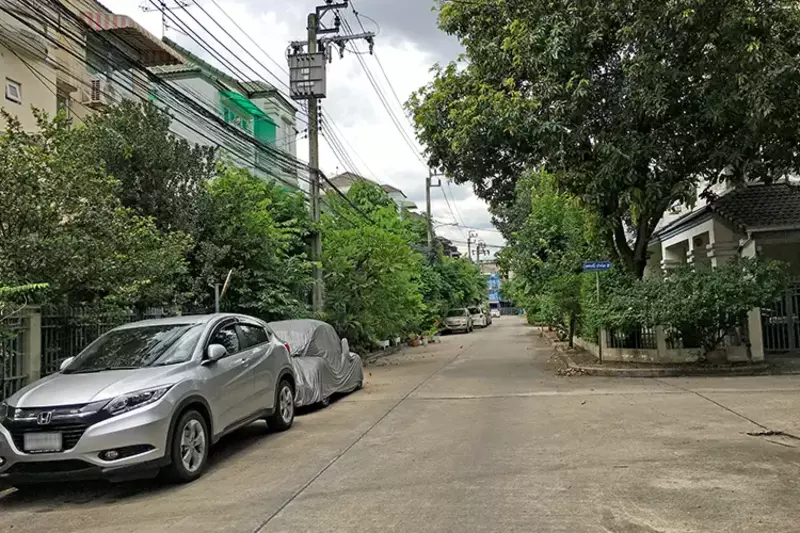 ขาย - บ้านเศรณีปาร์ค : Baan Seranee Park, กรุงเทพ