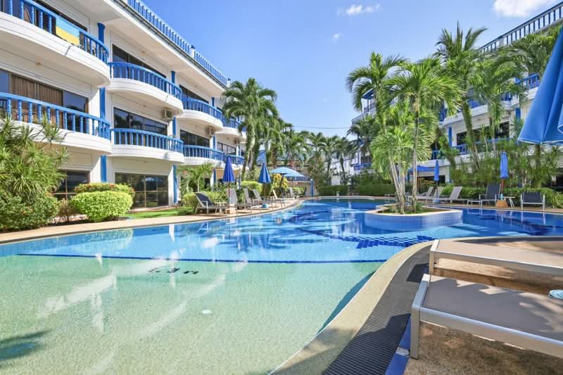The Club Residence