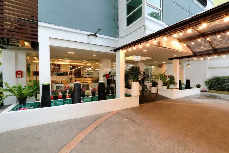 Klassique Sukhumvit Hotel : คลาสสิค สุขุมวิท โรงแรม