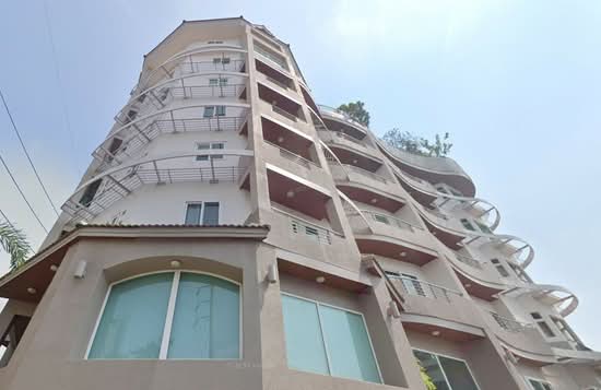 18 Suites