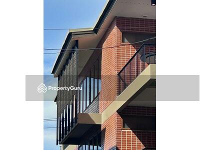  - Brown Brick Thonglor : บราวน์ บริค ทองหล่อ