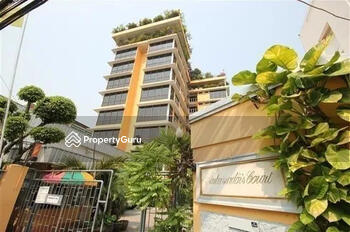 Ambassador's Court : แอมบาสเดอร์ส คอร์ท