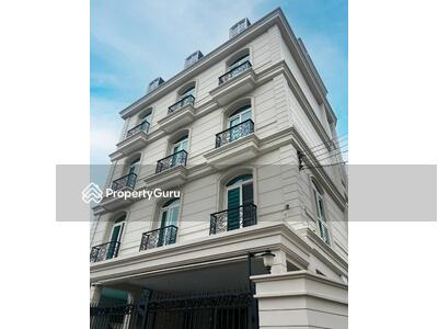  - 81/2 Sukhumvit 61 (Apartment) : 81/2 สุขุมวิท 61 (อพาร์ทเมนต์) 