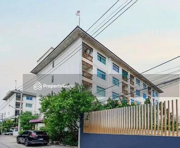  - Kacha Puri Condominium
