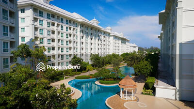 - Ramada Plaza by Wyndham Huahin Cha-am Beach