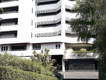 Lakeshore West Condominium Nichada Thani