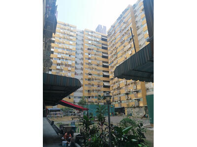 - C9 Popula Condo