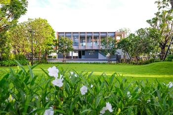 Baan Klang Muang Ramkhamhaeng 174 Station
